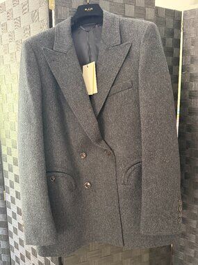 Blazé Milano "Fine grey Everyday Blazer" Size 4.